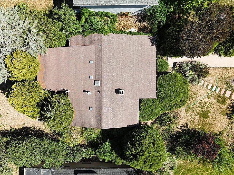 1st image of 1055 Krameria Street