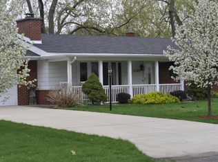 3539 Crestview Rd, Saint Joseph, MI 49085