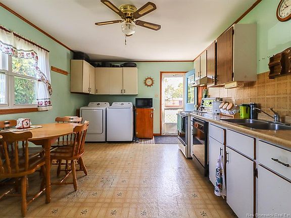 5th image of 27 Chester Park Rd