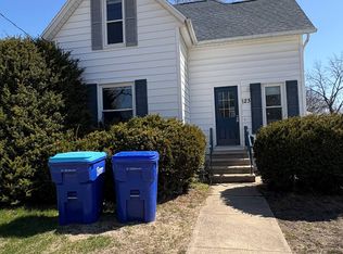 123 3rd Ave NW, Oelwein, IA 50662