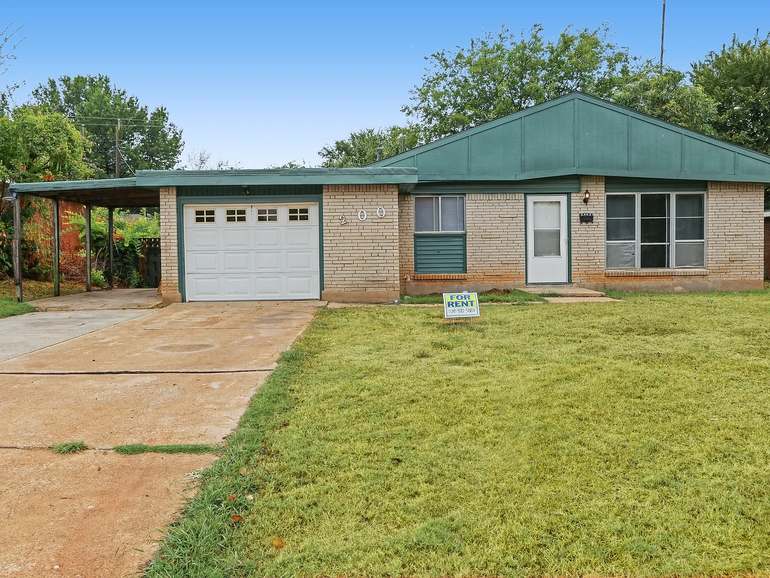 3 bed, 1120 sqft, $1,000 — Photo 1