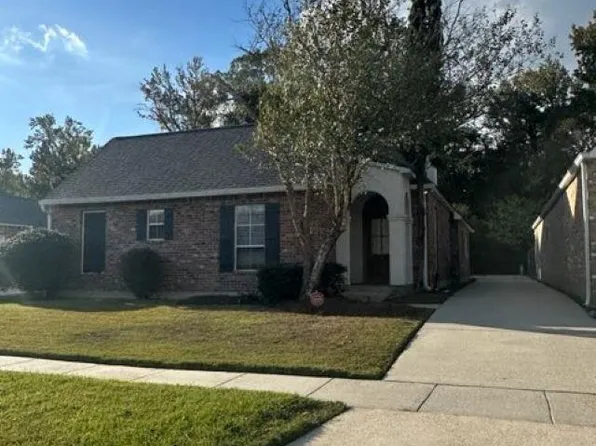5820 Glen Cove Dr, Baton Rouge, LA 70809