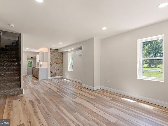 2nd image of 563 Rosedale Rd