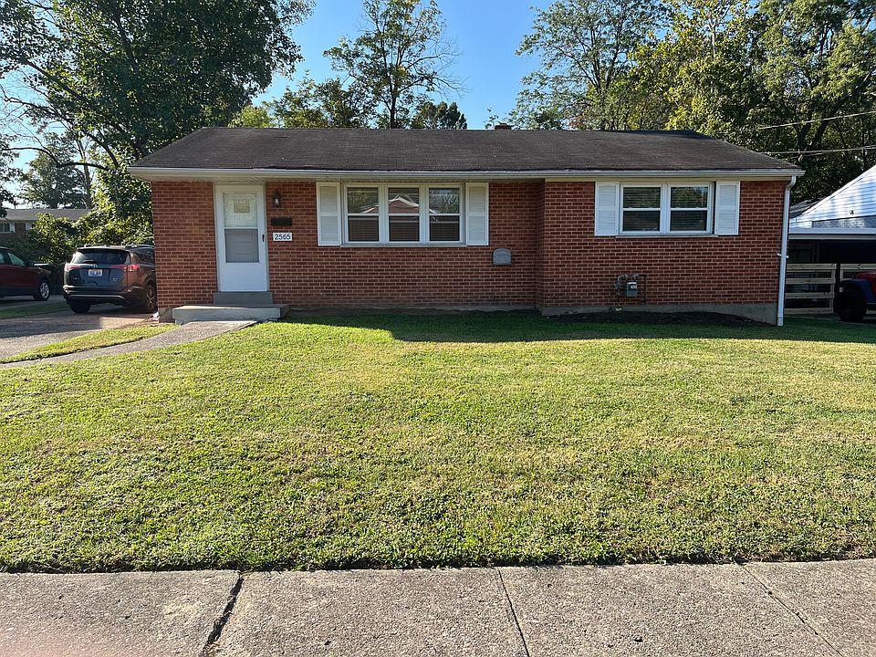 1st image of 2565 Royal Glen Dr
