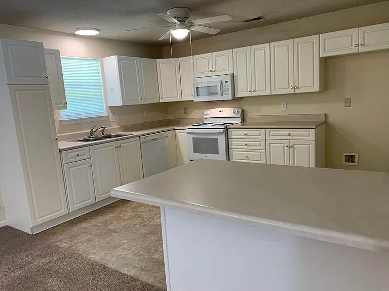 6 Red Haven Ct — Photo 5