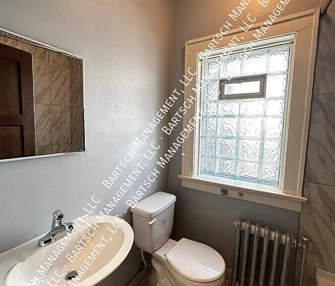 5324 W Beloit Rd #12 — Photo 2