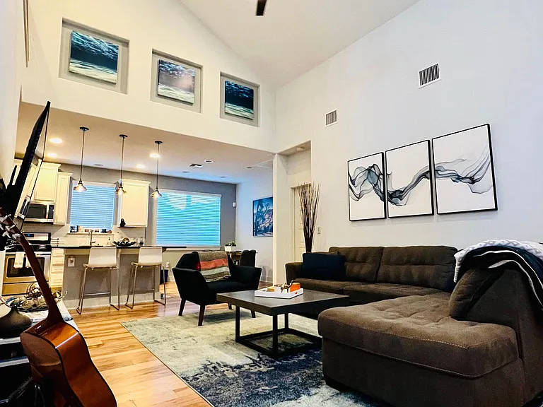7207 Mowbray St — Photo 3