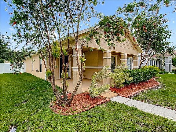 4th image of 14814 Royal Poinciana Dr