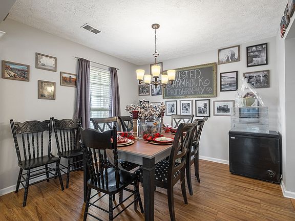 5th image of 2080 Stanford Village Dr