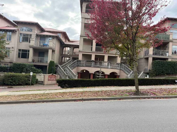 3176 Plateau Blvd #110, Coquitlam, BC V3E 3J2
