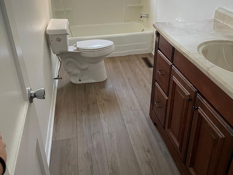 1st image of 153 S Fulton Ave