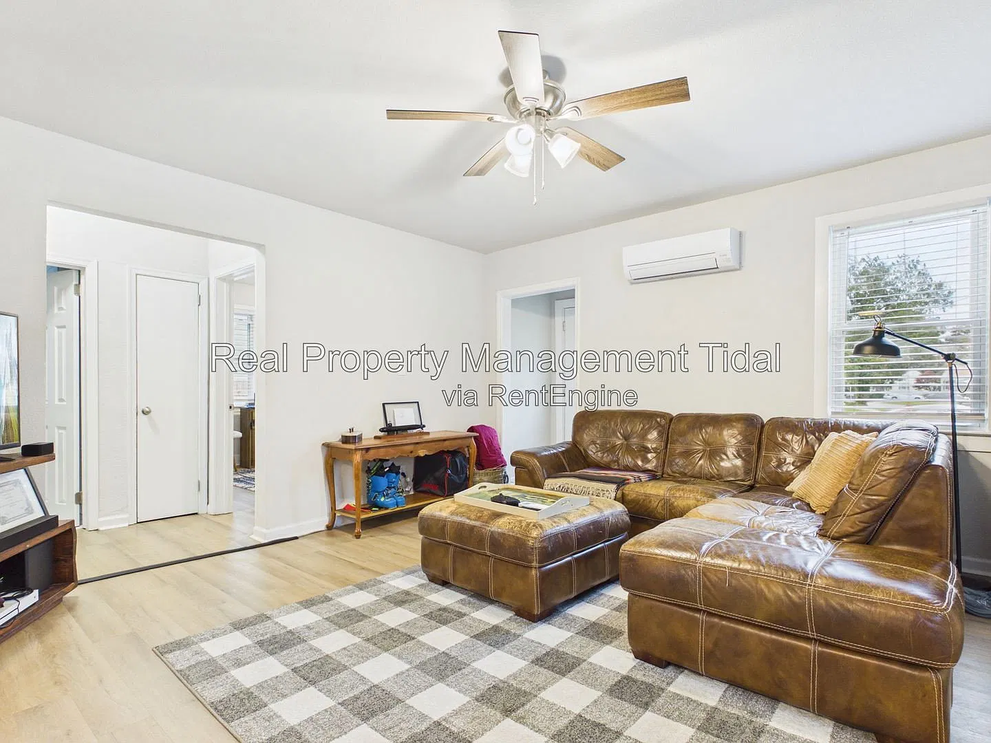 2 bed, 1.0 bath, 851 sqft, $2,100 — Photo 3