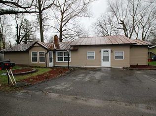 1135 N Middle Dr, Greenville, OH 45331