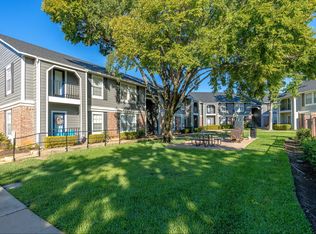 355 NW Hillery St #913, Burleson, TX 76028