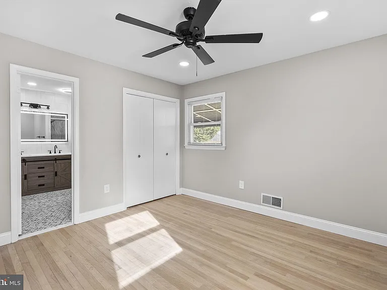 3887 Shadywood Dr — Photo 22