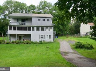 1393 N Valley Rd, Pottstown, PA 19464