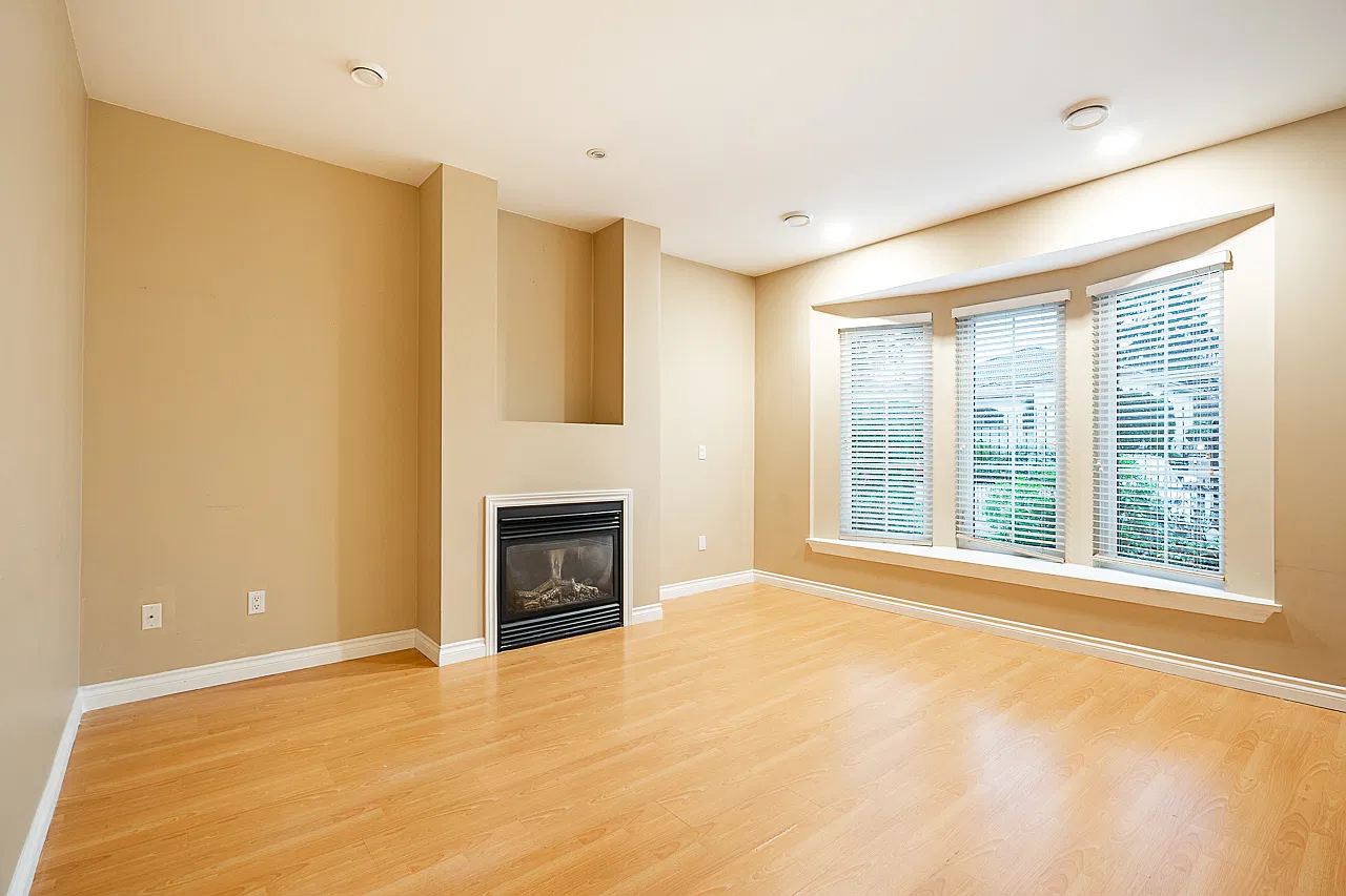 3 bed, 2.5 bath, 1616 sqft, $3,650 — Photo 2