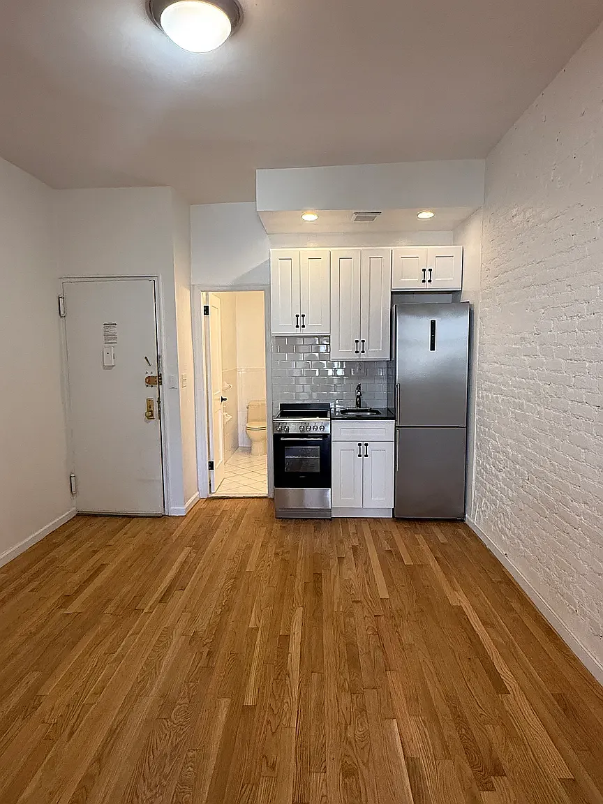 428 East 89th Street — Photo 1