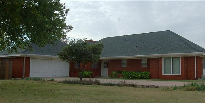 1st image of 120 Gaynelle Ln