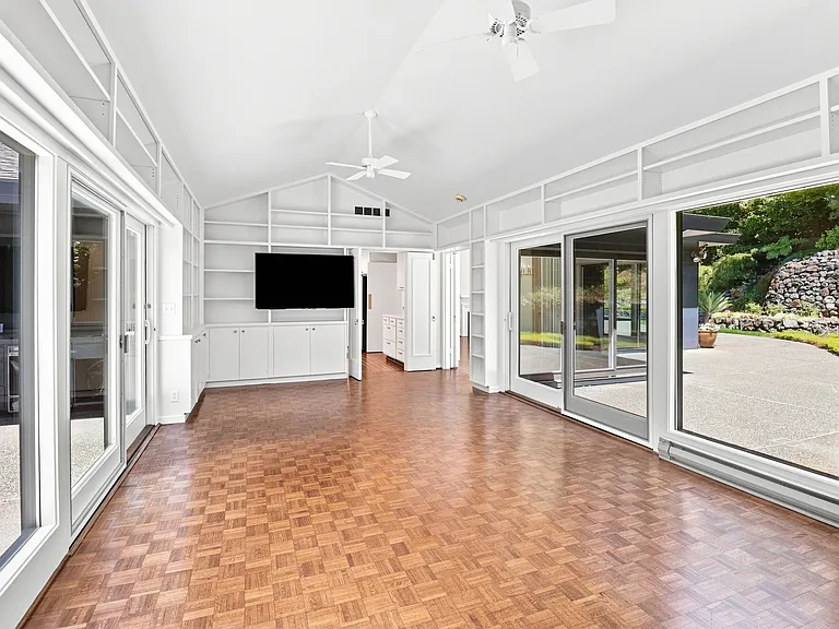 820 Eucalyptus Ave — Photo 41