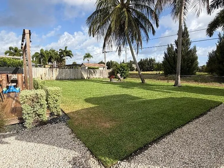2637 Exuma Rd — Photo 12