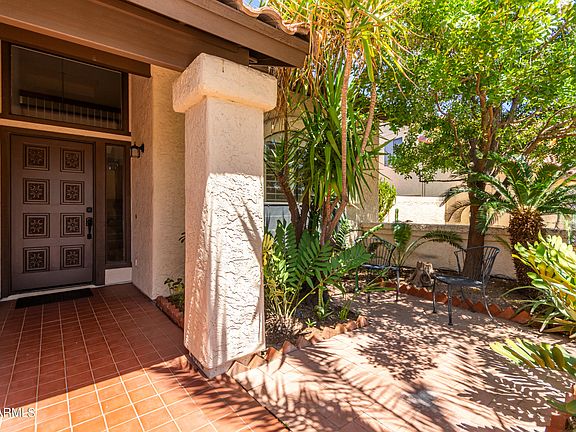 3rd image of 434 E LARKSPUR Lane