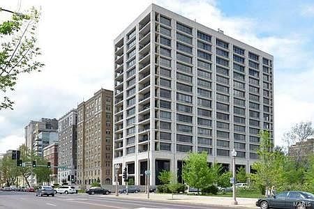 1st image of 4501 Lindell Blvd APT 8B