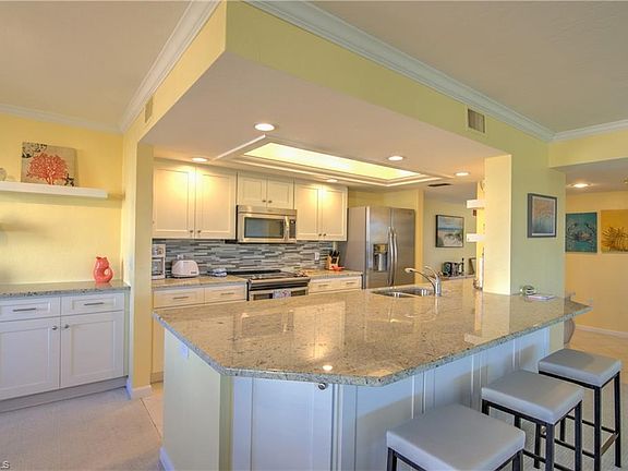 2nd image of 11 Bluebill Ave APT 205