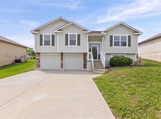 7219 Rymeg St, Belton, MO 64012