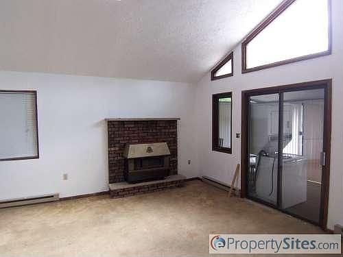 2nd image of 560 Country Place Dr