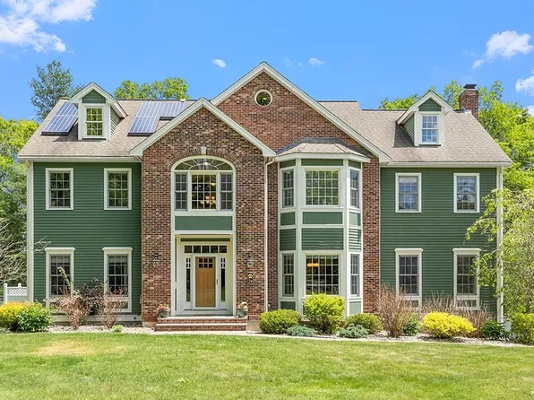 74 Sherwood Dr, North Andover, MA 01845