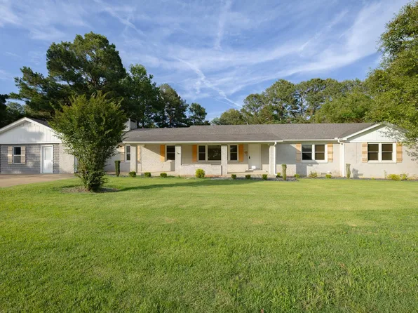 1287 W North St, Piggott, AR 72454