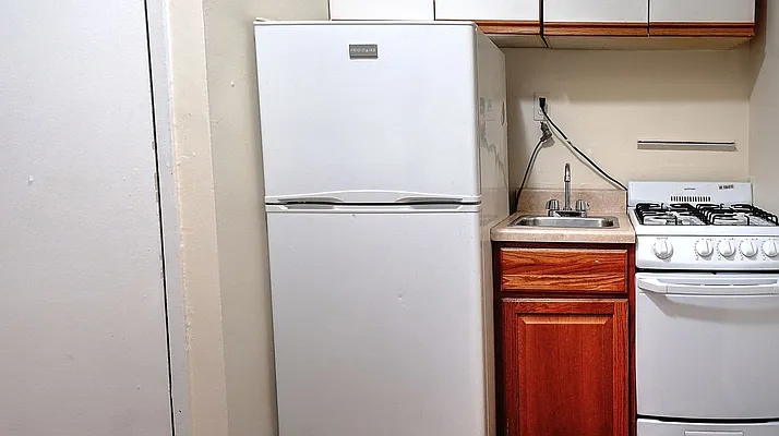 Rented by Compass | media 11