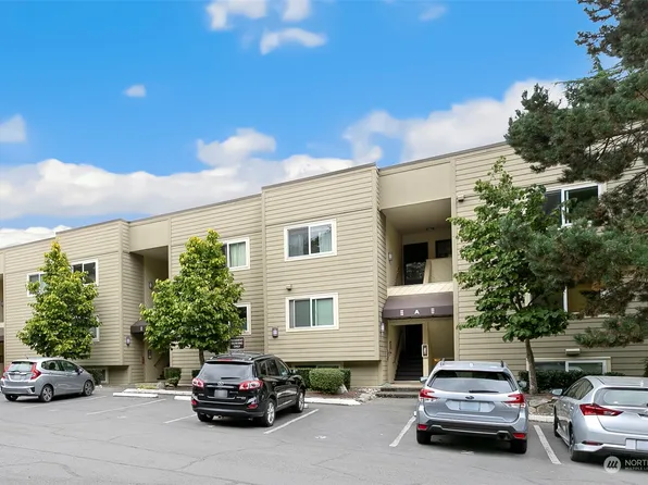 5844 NE 75th Street #A205, Seattle, WA 98115