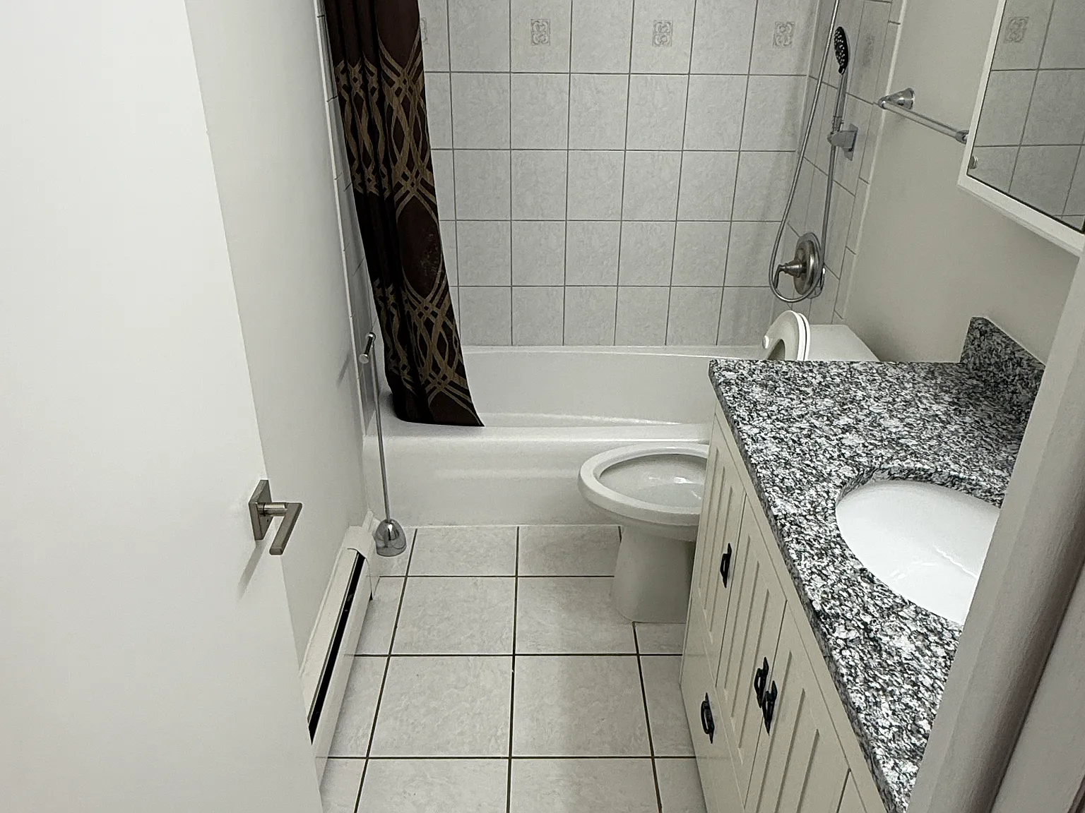 3 bed, $2,750 — Photo 3