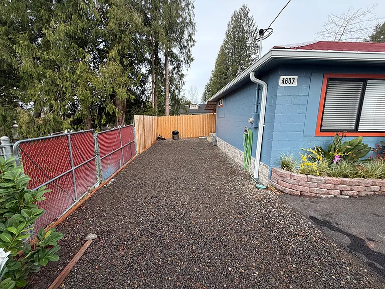 4607 SE Naef Rd — Photo 9