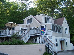 61 Tanglewylde Rd, Lake Peekskill, NY 10537