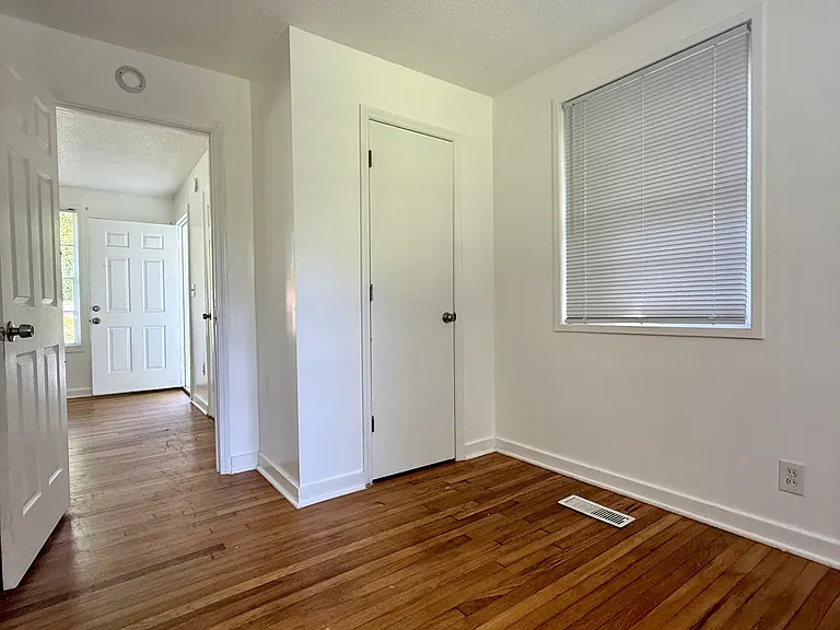 628 Annie Laura Dr — Photo 5