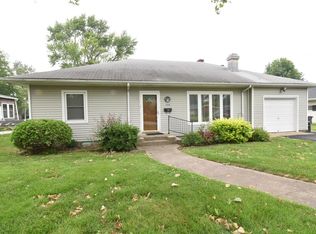 308 E Ray St, Kentland, IN 47951