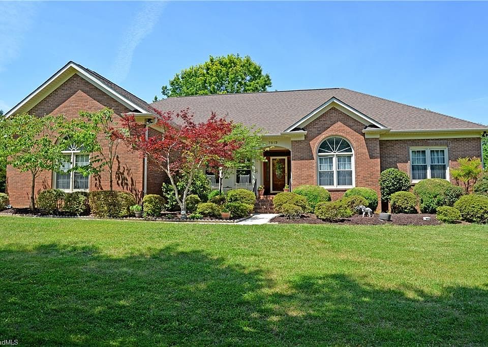 1st image of 7513 Oak Valley Ln