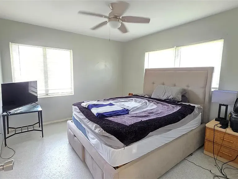 115 Peace Island Dr #A — Photo 10