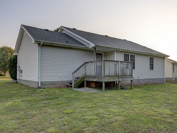 5th image of 1039 Waterford Cir