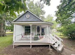 505 S 7th St, Herrin, IL 62948