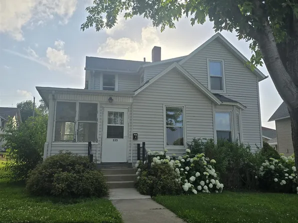 335 S Adams St, Lancaster, WI 53813