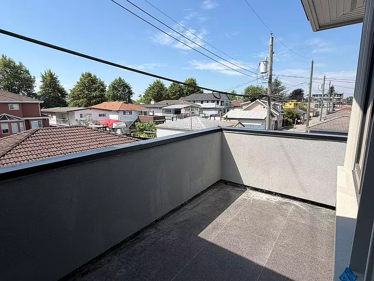 2160 E 49th Ave — Photo 5