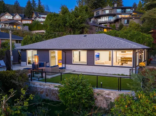 3812 Dalkeith Dr, North Vancouver, BC V7N 3N6