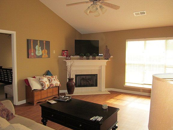 2nd image of 112 Oakleigh Dr