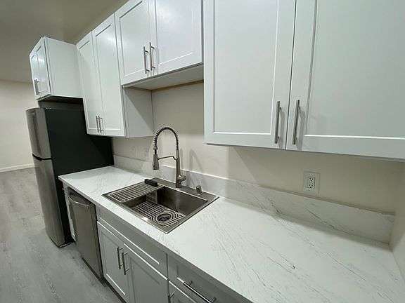 5th image of 6910 Ben Ave APT 4