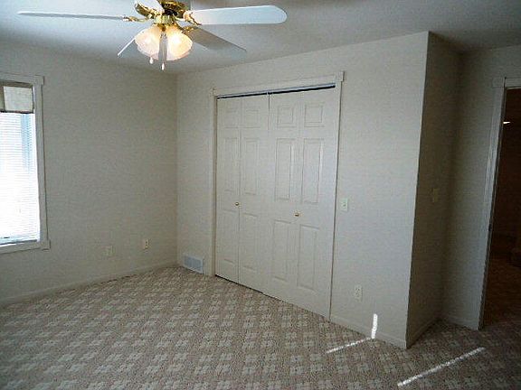 Basement bedroom