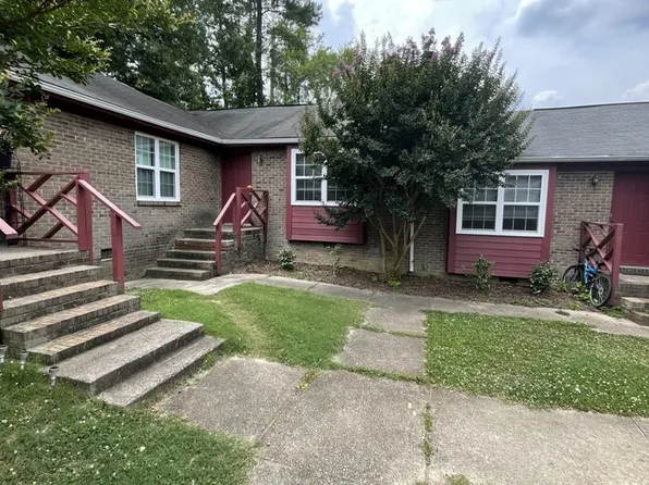 4701 Brockton Dr, Raleigh, NC 27604